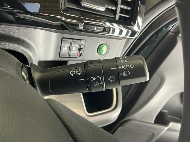 ステップワゴンスパーダ スパーダハイブリッドＧホンダセンシング　ドラレコ　ナビ　Ｒカメラ　ブルートゥース　ＣＭＢＳ　リヤカメラ　スマキー　Ａストップ　ＥＳＣ　ＵＳＢ入力　両側自動ドア　オートエアコン　カーテンエアバッグ　ＬＥＤヘッドライト　クルーズコントロール（24枚目）