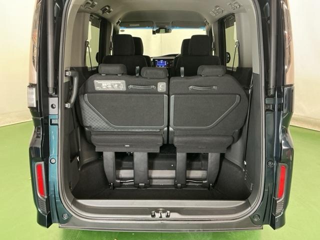 ステップワゴンスパーダ スパーダハイブリッドＧホンダセンシング　ドラレコ　ナビ　Ｒカメラ　ブルートゥース　ＣＭＢＳ　リヤカメラ　スマキー　Ａストップ　ＥＳＣ　ＵＳＢ入力　両側自動ドア　オートエアコン　カーテンエアバッグ　ＬＥＤヘッドライト　クルーズコントロール（30枚目）