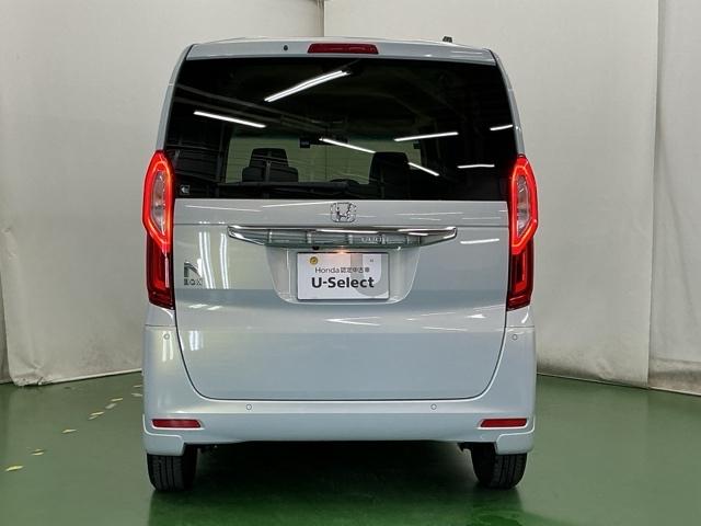 ���ꂪ�t�����₷�������K���X�ɂ̓������C�p�[���t���Ă��܂��B�t�����g�̃��C�p�[���n�m�̎��̓V�t�g���o�[�����o�[�X�ɓ����ƃ������C�p�[�������N���č쓮�A�N�����[�Ȏ��E���ۂĂ܂��B