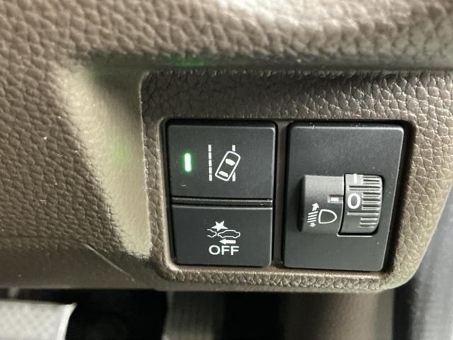 �H�O��E�}���@�\�͎Ԃ��Ԑ�����͂ݏo�������ȂƂ��ɎԐ����ɖ߂��悤�Ƀh���C�o�[�ւ��m�点���܂�