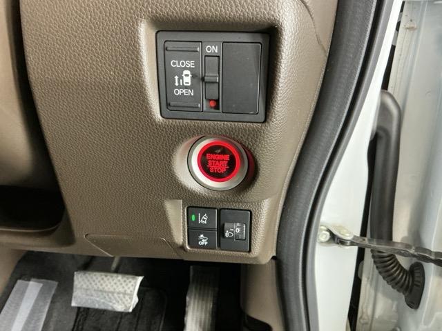 �^�]�Ȃ��瑀�삵�₷���e��X�C�b�`