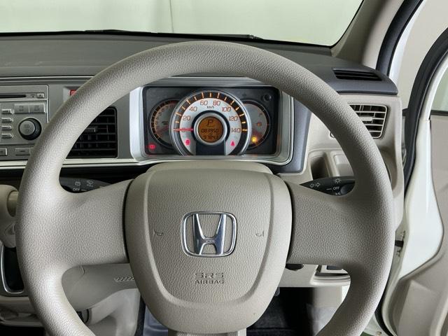 ライフ Ｇ　バックモニター＋ＡＭ／ＦＭチューナー付ＣＤプレーヤー　両席エアバッグ　キーレス付き　Ｒカメ　ベンチ　前席パワーウィンドウ　運転席エアバック　ＡＢＳ　パワーステアリング　オートエアコン（18枚目）