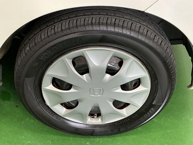 ライフ Ｇ　バックモニター＋ＡＭ／ＦＭチューナー付ＣＤプレーヤー　両席エアバッグ　キーレス付き　Ｒカメ　ベンチ　前席パワーウィンドウ　運転席エアバック　ＡＢＳ　パワーステアリング　オートエアコン（22枚目）