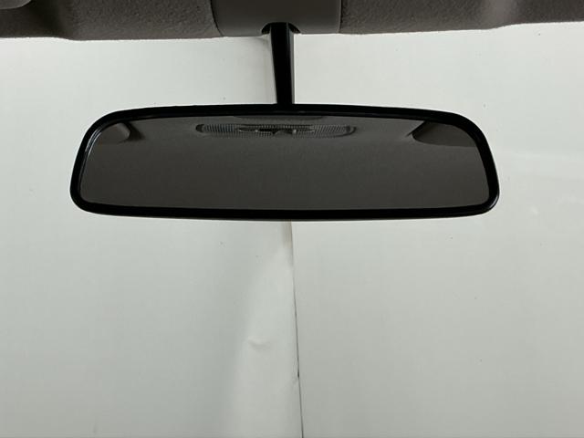 ライフ Ｇ　バックモニター＋ＡＭ／ＦＭチューナー付ＣＤプレーヤー　両席エアバッグ　キーレス付き　Ｒカメ　ベンチ　前席パワーウィンドウ　運転席エアバック　ＡＢＳ　パワーステアリング　オートエアコン（44枚目）