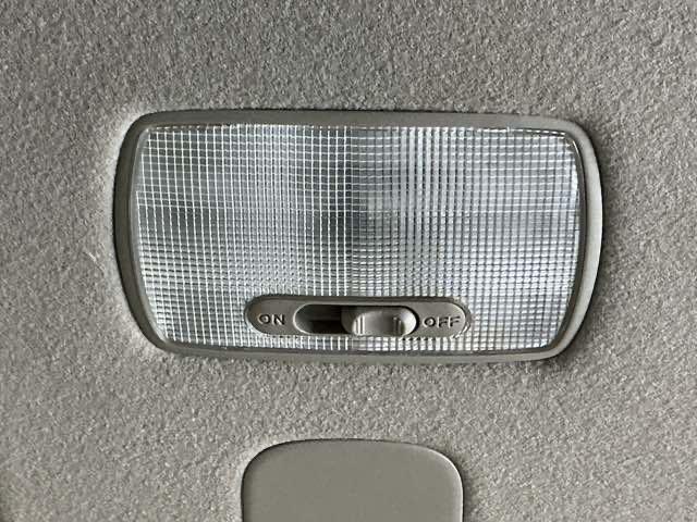 ライフ Ｇ　バックモニター＋ＡＭ／ＦＭチューナー付ＣＤプレーヤー　両席エアバッグ　キーレス付き　Ｒカメ　ベンチ　前席パワーウィンドウ　運転席エアバック　ＡＢＳ　パワーステアリング　オートエアコン（45枚目）