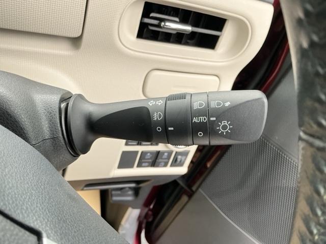 ムーヴキャンバス ＸブラックインテリアリミテッドＳＡＩＩＩ　ナビ　Ｒカメラ　ブルートゥース　フルセグ　セキュリティアラーム　地デジ　サイドエアバック　横滑り防止装置　オートエアコン　両側パワースライドドア　ベンチシート　アイドリングストップ　キーフリー　ＡＢＳ（19枚目）