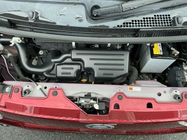 ムーヴキャンバス ＸブラックインテリアリミテッドＳＡＩＩＩ　ナビ　Ｒカメラ　ブルートゥース　フルセグ　セキュリティアラーム　地デジ　サイドエアバック　横滑り防止装置　オートエアコン　両側パワースライドドア　ベンチシート　アイドリングストップ　キーフリー　ＡＢＳ（24枚目）