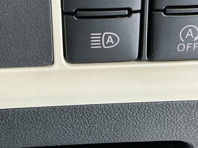 ムーヴキャンバス ＸブラックインテリアリミテッドＳＡＩＩＩ　ナビ　Ｒカメラ　ブルートゥース　フルセグ　セキュリティアラーム　地デジ　サイドエアバック　横滑り防止装置　オートエアコン　両側パワースライドドア　ベンチシート　アイドリングストップ　キーフリー　ＡＢＳ（43枚目）