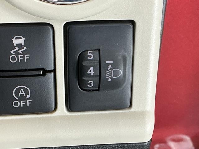 ムーヴキャンバス ＸブラックインテリアリミテッドＳＡＩＩＩ　ナビ　Ｒカメラ　ブルートゥース　フルセグ　セキュリティアラーム　地デジ　サイドエアバック　横滑り防止装置　オートエアコン　両側パワースライドドア　ベンチシート　アイドリングストップ　キーフリー　ＡＢＳ（45枚目）