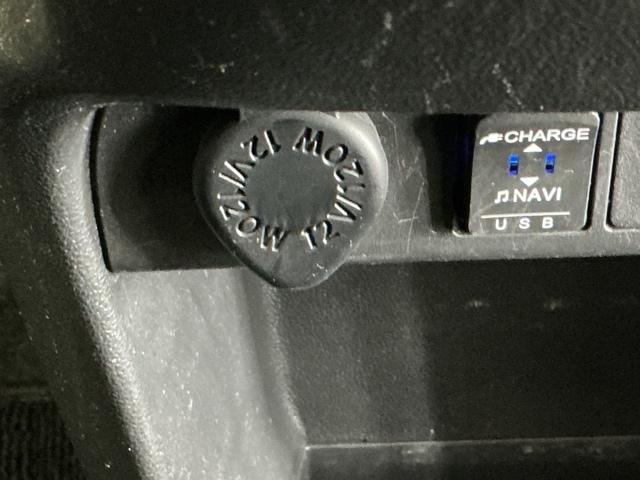 ムーヴキャンバス ＸブラックインテリアリミテッドＳＡＩＩＩ　ナビ　Ｒカメラ　ブルートゥース　フルセグ　セキュリティアラーム　地デジ　サイドエアバック　横滑り防止装置　オートエアコン　両側パワースライドドア　ベンチシート　アイドリングストップ　キーフリー　ＡＢＳ（46枚目）