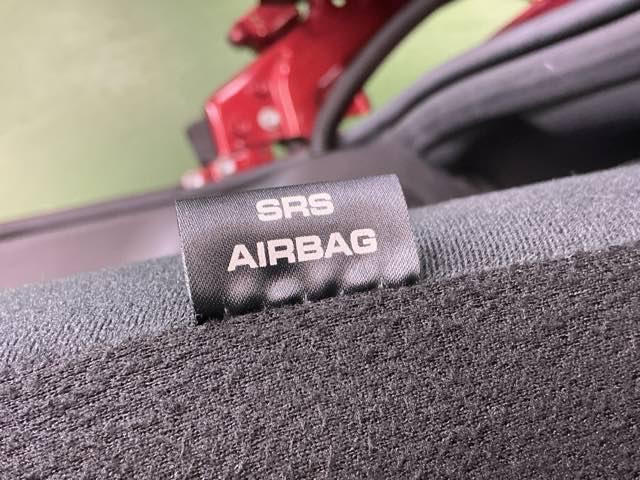 ムーヴキャンバス ＸブラックインテリアリミテッドＳＡＩＩＩ　ナビ　Ｒカメラ　ブルートゥース　フルセグ　セキュリティアラーム　地デジ　サイドエアバック　横滑り防止装置　オートエアコン　両側パワースライドドア　ベンチシート　アイドリングストップ　キーフリー　ＡＢＳ（47枚目）