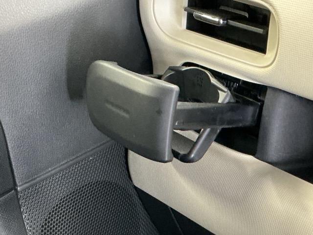 ムーヴキャンバス ＸブラックインテリアリミテッドＳＡＩＩＩ　ナビ　Ｒカメラ　ブルートゥース　フルセグ　セキュリティアラーム　地デジ　サイドエアバック　横滑り防止装置　オートエアコン　両側パワースライドドア　ベンチシート　アイドリングストップ　キーフリー　ＡＢＳ（48枚目）