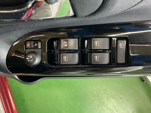 ムーヴキャンバス ＸブラックインテリアリミテッドＳＡＩＩＩ　ナビ　Ｒカメラ　ブルートゥース　フルセグ　セキュリティアラーム　地デジ　サイドエアバック　横滑り防止装置　オートエアコン　両側パワースライドドア　ベンチシート　アイドリングストップ　キーフリー　ＡＢＳ（51枚目）