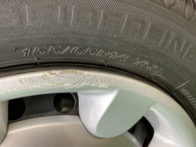 ムーヴキャンバス ＸブラックインテリアリミテッドＳＡＩＩＩ　ナビ　Ｒカメラ　ブルートゥース　フルセグ　セキュリティアラーム　地デジ　サイドエアバック　横滑り防止装置　オートエアコン　両側パワースライドドア　ベンチシート　アイドリングストップ　キーフリー　ＡＢＳ（53枚目）