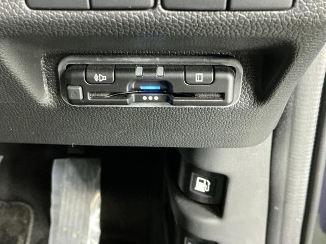 フリードハイブリッド ハイブリッド・Ｇブラックスタイル　ドラレコ　ナビ　Ｒカメラ　ブルートゥース　Ｗ電動ドア　衝突軽減ブレーキ　オートクルーズコントロール　ドライブレコーダー　シートヒータ　盗難防止装置　キーフリー　３列シート　ＬＥＤヘッドランプ　フルセグ（15枚目）