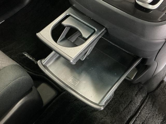 フリードハイブリッド ハイブリッド・Ｇブラックスタイル　ドラレコ　ナビ　Ｒカメラ　ブルートゥース　Ｗ電動ドア　衝突軽減ブレーキ　オートクルーズコントロール　ドライブレコーダー　シートヒータ　盗難防止装置　キーフリー　３列シート　ＬＥＤヘッドランプ　フルセグ（20枚目）