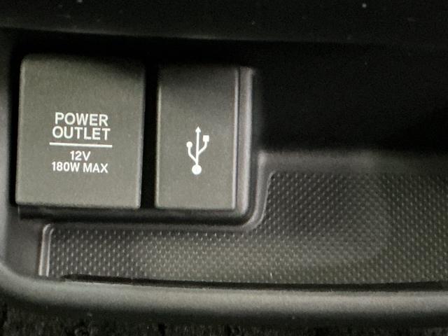 フリードハイブリッド ハイブリッド・Ｇブラックスタイル　ドラレコ　ナビ　Ｒカメラ　ブルートゥース　Ｗ電動ドア　衝突軽減ブレーキ　オートクルーズコントロール　ドライブレコーダー　シートヒータ　盗難防止装置　キーフリー　３列シート　ＬＥＤヘッドランプ　フルセグ（21枚目）