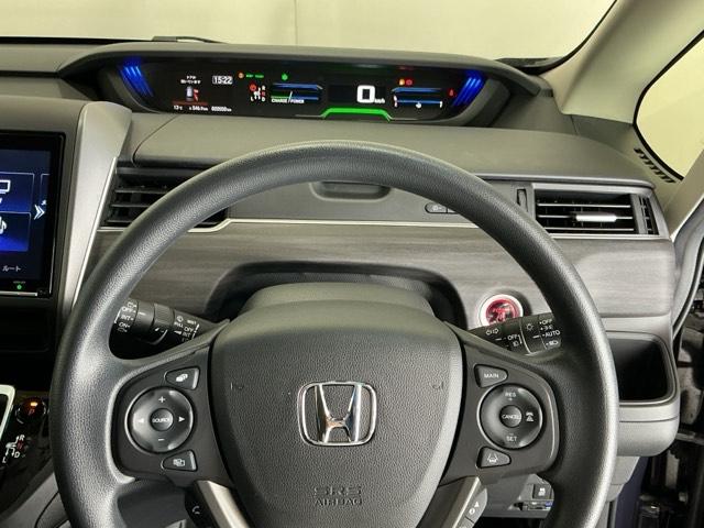 フリードハイブリッド ハイブリッド・Ｇブラックスタイル　ドラレコ　ナビ　Ｒカメラ　ブルートゥース　Ｗ電動ドア　衝突軽減ブレーキ　オートクルーズコントロール　ドライブレコーダー　シートヒータ　盗難防止装置　キーフリー　３列シート　ＬＥＤヘッドランプ　フルセグ（25枚目）