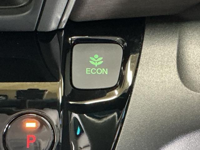 フリードハイブリッド ハイブリッド・Ｇブラックスタイル　ドラレコ　ナビ　Ｒカメラ　ブルートゥース　Ｗ電動ドア　衝突軽減ブレーキ　オートクルーズコントロール　ドライブレコーダー　シートヒータ　盗難防止装置　キーフリー　３列シート　ＬＥＤヘッドランプ　フルセグ（30枚目）