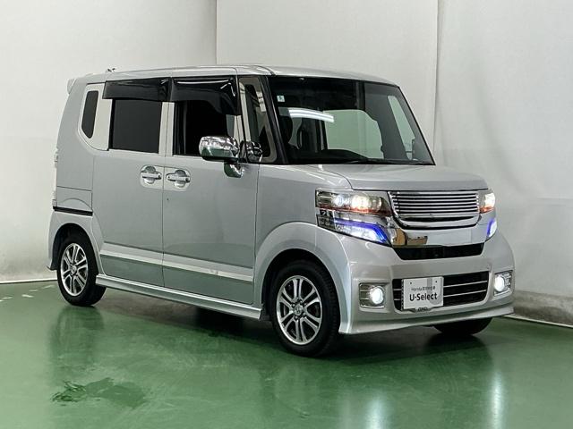 Ｎ－ＢＯＸカスタム Ｇ・Ａパッケージ　ナビ　Ｒカメラ　ブルートゥース　フルセグ　追突被害軽減ブレーキ　ｉストップ　サイドＳＲＳ　両側電動ドア　運転席エアバッグ　横滑り防止装置付き　地デジ　パワーウインドウ　ＤＶＤ　キーレス　記録簿有り（7枚目）