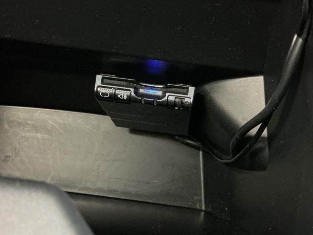 Ｎ－ＢＯＸカスタム Ｇ・Ａパッケージ　ナビ　Ｒカメラ　ブルートゥース　フルセグ　追突被害軽減ブレーキ　ｉストップ　サイドＳＲＳ　両側電動ドア　運転席エアバッグ　横滑り防止装置付き　地デジ　パワーウインドウ　ＤＶＤ　キーレス　記録簿有り（13枚目）