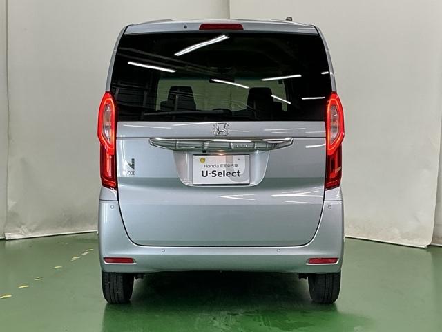 ���ꂪ�t�����₷�������K���X�ɂ̓������C�p�[���t���Ă��܂��B�t�����g�̃��C�p�[���n�m�̎��̓V�t�g���o�[�����o�[�X�ɓ����ƃ������C�p�[�������N���č쓮�A�N�����[�Ȏ��E���ۂĂ܂��B