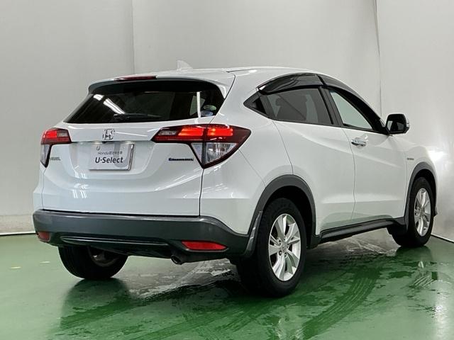 ��^�e�[���Q�[�g�X�|�C���[�����Ńt�H�������X�^�C���b�V���ɂ��Ă��܂��B�������s���ɂ͑��s���萫�\�ɗD��Ă��āA��R��ɂ��傫���v�����܂�