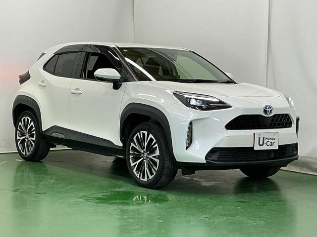 ヤリスクロス ハイブリッドＺ　ナビ　Ｒカメラ　ブルートゥース　フルセグ　インテリジェントキー　シ－トヒ－タ－　クリソナ　ＵＳＢ　ＬＥＤライト　リアカメラ　クルーズコントロール　整備記録簿　横滑り防止システム　電動シ－ト　パワステ（7枚目）