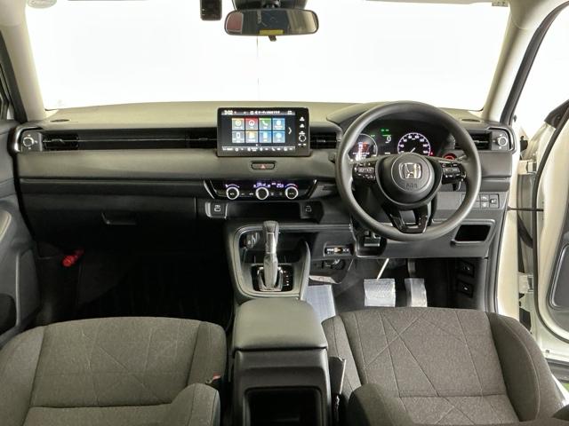 ヴェゼル ｅ：ＨＥＶＸ　ドラレコ　ナビ　Ｒカメラ　ブルートゥース　前後障害物センサー　ＡＡＣ　イモビライザー　スマ－トキ－　誤発進抑制　ＰＷ　リアカメラ　クルコン　ＥＳＣ　ＥＴＣ装備　キーフリー　ＬＥＤヘッドランプ　ＡＢＳ（2枚目）