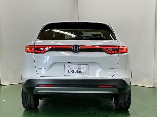 ヴェゼル ｅ：ＨＥＶＸ　ドラレコ　ナビ　Ｒカメラ　ブルートゥース　前後障害物センサー　ＡＡＣ　イモビライザー　スマ－トキ－　誤発進抑制　ＰＷ　リアカメラ　クルコン　ＥＳＣ　ＥＴＣ装備　キーフリー　ＬＥＤヘッドランプ　ＡＢＳ（9枚目）