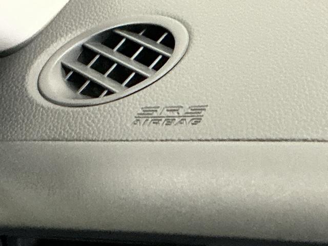 ヴェゼル ｅ：ＨＥＶＸ　ドラレコ　ナビ　Ｒカメラ　ブルートゥース　前後障害物センサー　ＡＡＣ　イモビライザー　スマ－トキ－　誤発進抑制　ＰＷ　リアカメラ　クルコン　ＥＳＣ　ＥＴＣ装備　キーフリー　ＬＥＤヘッドランプ　ＡＢＳ（51枚目）