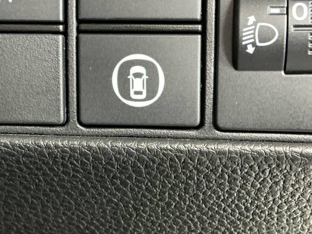 ヴェゼル ｅ：ＨＥＶＸ　ドラレコ　ナビ　Ｒカメラ　ブルートゥース　前後障害物センサー　ＡＡＣ　イモビライザー　スマ－トキ－　誤発進抑制　ＰＷ　リアカメラ　クルコン　ＥＳＣ　ＥＴＣ装備　キーフリー　ＬＥＤヘッドランプ　ＡＢＳ（56枚目）