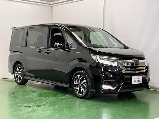 ステップワゴンスパーダ スパーダホンダセンシング　ナビ　Ｒカメラ　ブルートゥース　フルセグ　盗難防止　助手席エアバッグ　Ｗパワスラ　記録簿有　地デジ　ＬＥＤライト　横滑り防止システム　オートエアコン　リアカメラ　ＵＳＢ　三列シート　アイドリングＳ（7枚目）