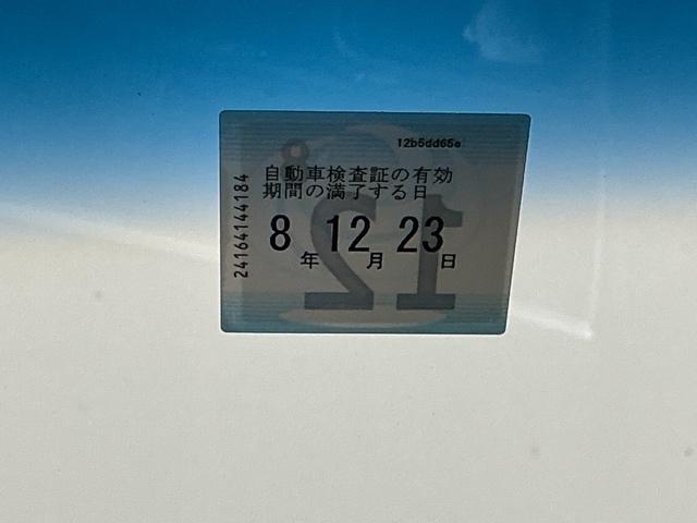ステップワゴンスパーダ スパーダホンダセンシング　ナビ　Ｒカメラ　ブルートゥース　フルセグ　盗難防止　助手席エアバッグ　Ｗパワスラ　記録簿有　地デジ　ＬＥＤライト　横滑り防止システム　オートエアコン　リアカメラ　ＵＳＢ　三列シート　アイドリングＳ（33枚目）