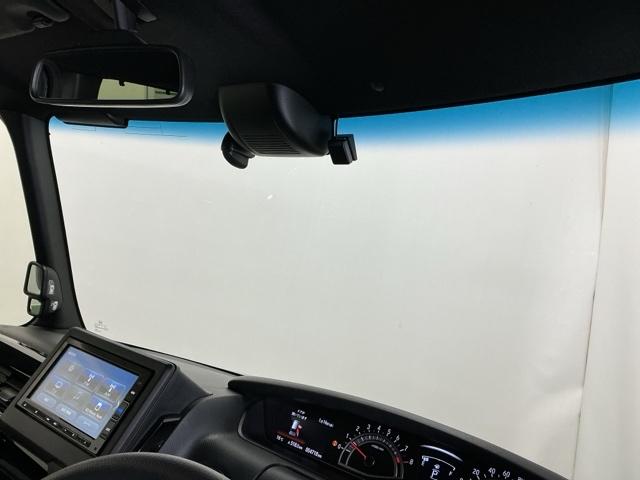 Ｎ－ＢＯＸカスタム Ｌ　ドラレコ　ナビ　Ｒカメラ　ブルートゥース　両席電動スライドドア　Ｐソナー　サイドエアバッグ　Ａストップ　シートヒータ　ベンチシート　点検記録簿　キーフリーシステム　ＬＥＤライト　リアカメ　ＡＣ　ＥＴＣ（32枚目）