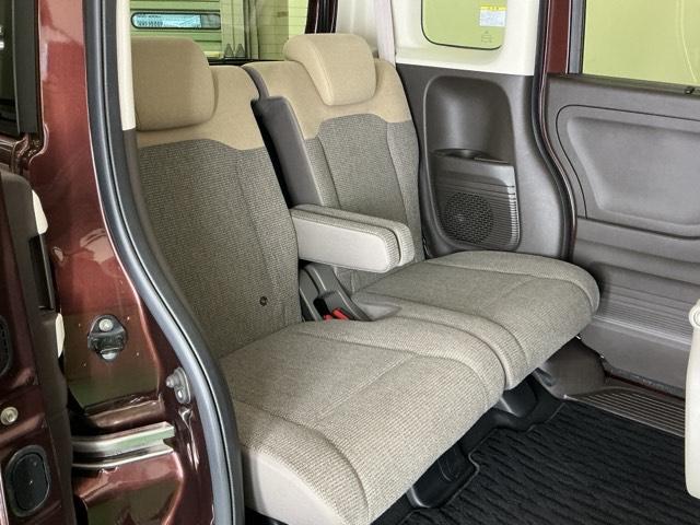 �t���b�g�ȏ��ƕG���⓪��X�y�[�X�ȂǏ\���ȍL��������܂�