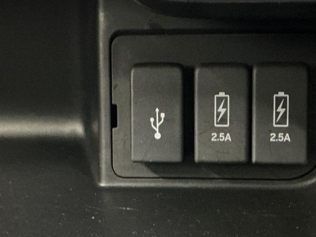 Ｎ－ＢＯＸカスタム Ｌ　ナビ　Ｒカメラ　ブルートゥース　フルセグ　Ｐソナー　サイドエアバッグ　Ａストップ　シートヒータ　ベンチシート　点検記録簿　キーフリーシステム　ＬＥＤライト　リアカメ　クルーズコントロール　ＡＣ　ＥＴＣ（19枚目）