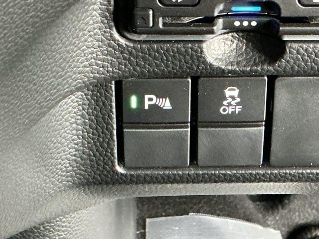 Ｎ－ＢＯＸカスタム Ｌ　ナビ　Ｒカメラ　ブルートゥース　フルセグ　Ｐソナー　サイドエアバッグ　Ａストップ　シートヒータ　ベンチシート　点検記録簿　キーフリーシステム　ＬＥＤライト　リアカメ　クルーズコントロール　ＡＣ　ＥＴＣ（21枚目）