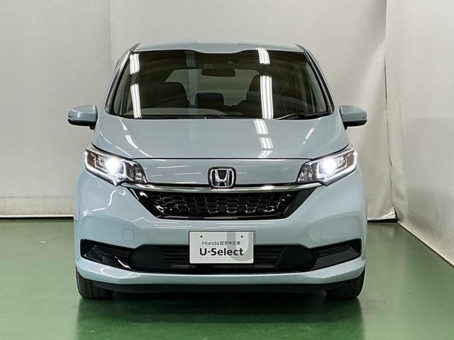 �k�d�c�w�b�h���C�g�𑕔����Ă��܂��B�k�d�c�w�b�h���C�g�͂ƂĂ����邭�A�J�̓����ԑ��s�����S�E���S�ł��B�I�[�g���C�g�R���g���[���t���Ŏ��̖͂��邳�ɉ����Ď����œ_���E�������܂�