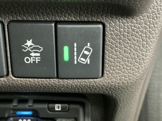 �H�O��E�}���@�\�͎Ԃ��Ԑ�����͂ݏo�������ȂƂ��ɎԐ����ɖ߂��悤�Ƀh���C�o�[�ւ��m�点���܂�