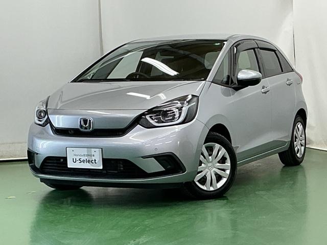 フィット e:HEVベーシック LEDヘッドライト CD ETC Aライト Aストップ 整備記録簿 ESC LEDライト カーテンエアバック スマキー パワーステアリング 盗難防止装置 エアバッグ Wエアバッグ パワーウインドウ(10枚目)