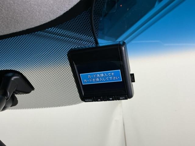 フリード＋ハイブリッド ハイブリッドＥＸ　ドラレコ　ナビ　Ｒカメラ　ブルートゥース　アクティブクルーズコントロール　サイドカーテンエアバック　前席シートヒーター　ＥＴＣ車載器　セキュリティアラーム　フルセグＴＶ　Ｂカメラ　オートエアコン（13枚目）