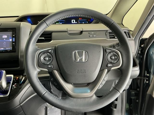 フリード＋ハイブリッド ハイブリッドＥＸ　ドラレコ　ナビ　Ｒカメラ　ブルートゥース　アクティブクルーズコントロール　サイドカーテンエアバック　前席シートヒーター　ＥＴＣ車載器　セキュリティアラーム　フルセグＴＶ　Ｂカメラ　オートエアコン（55枚目）