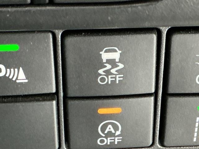 オデッセイ アブソルート・Xホンダセンシングアドバンスドパッケジ ナビ Rカメラ ブルートゥース フルセグ 電動シート 横滑り防止装置 エアバッグ エアコン USBポート 衝突軽減システム LEDランプ Pアシスト 3列シート スマキー クルコン ABS ETC付(25枚目)