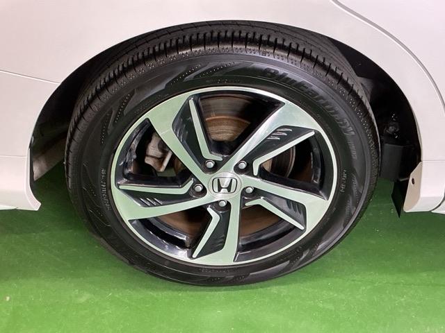 オデッセイ アブソルート・Xホンダセンシングアドバンスドパッケジ ナビ Rカメラ ブルートゥース フルセグ 電動シート 横滑り防止装置 エアバッグ エアコン USBポート 衝突軽減システム LEDランプ Pアシスト 3列シート スマキー クルコン ABS ETC付(31枚目)