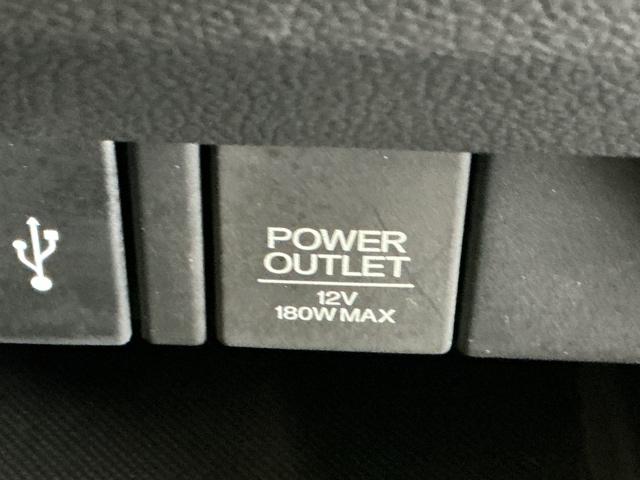 オデッセイ アブソルート・Xホンダセンシングアドバンスドパッケジ ナビ Rカメラ ブルートゥース フルセグ 電動シート 横滑り防止装置 エアバッグ エアコン USBポート 衝突軽減システム LEDランプ Pアシスト 3列シート スマキー クルコン ABS ETC付(50枚目)