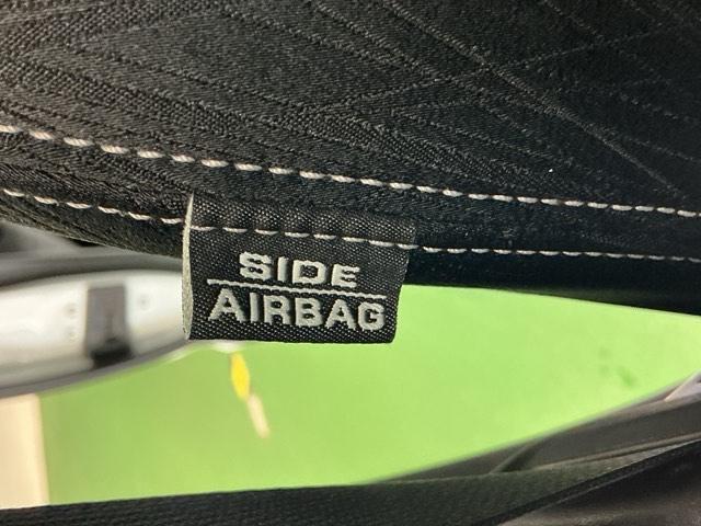 オデッセイ アブソルート・Xホンダセンシングアドバンスドパッケジ ナビ Rカメラ ブルートゥース フルセグ 電動シート 横滑り防止装置 エアバッグ エアコン USBポート 衝突軽減システム LEDランプ Pアシスト 3列シート スマキー クルコン ABS ETC付(52枚目)