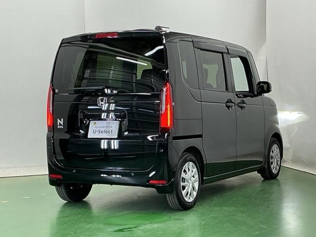 Ｎ－ＢＯＸ ベースグレード　ドラレコ　ナビ　Ｒカメラ　ブルートゥース　アイスト　セキュリティアラーム　地デジＴＶ　誤発信抑制機能　キーレスエントリー　前席シートヒーター　ＵＳＢポート　バックカメラ付　スマートキ　運転席エアバッグ（8枚目）