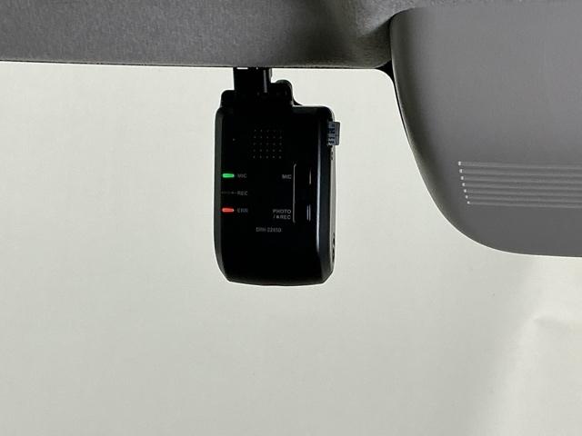 Ｎ－ＢＯＸ ベースグレード　ドラレコ　ナビ　Ｒカメラ　ブルートゥース　アイスト　セキュリティアラーム　地デジＴＶ　誤発信抑制機能　キーレスエントリー　前席シートヒーター　ＵＳＢポート　バックカメラ付　スマートキ　運転席エアバッグ（14枚目）