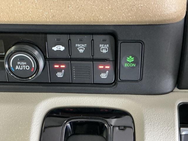 Ｎ－ＢＯＸ ベースグレード　ドラレコ　ナビ　Ｒカメラ　ブルートゥース　アイスト　セキュリティアラーム　地デジＴＶ　誤発信抑制機能　キーレスエントリー　前席シートヒーター　ＵＳＢポート　バックカメラ付　スマートキ　運転席エアバッグ（16枚目）